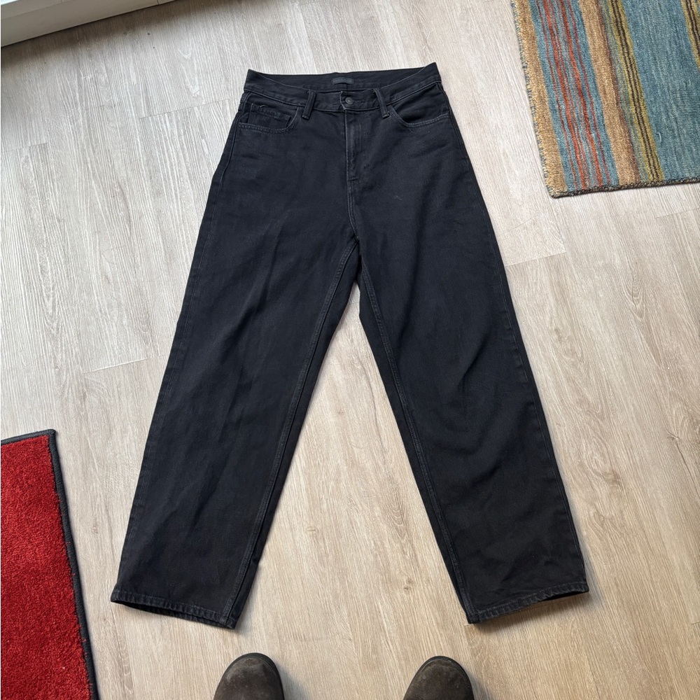 Uniqlo Men's Relaxed Black Jeans fits 30x30